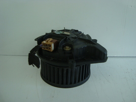 Вентилатор парно		AUDI	A4	1994 - 2001