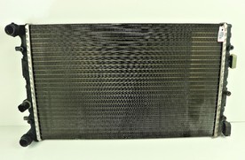  Воден радиатор  Skoda Fabia 1999-2007 1.4i  6Q0121253L 