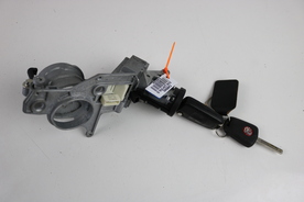  Контактен ключ  Opel Zafira 2005-2012 43678 5 Врати 2421430