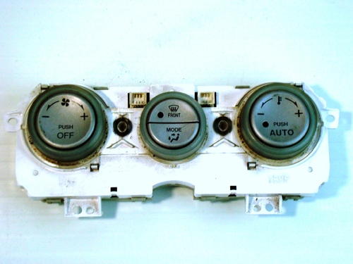  Панел Климатик  Mazda 6 2002-2008  RF01E2E